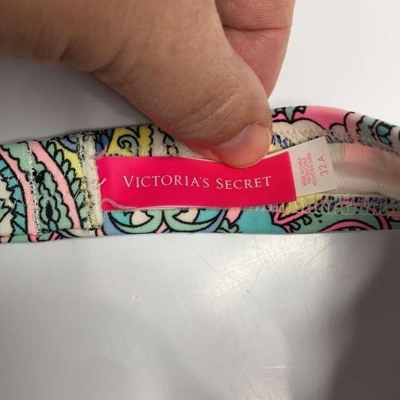 Victoria’s Secret swim push up bikini top size 32A - Picture 4 of 7